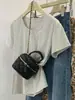 Camiseta de Verano de Algodón Puro con Cuello en U de Color Sólido Blanco-Gris, Hombro Normal, Manga Corta para Mujer, Top Básico Versátil de Corte Ajustado