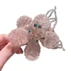 2026 Presilha de Cabelo Flor de Cristal Rosa Estilo Floresta Super Feérica Presilha de Cabelo para Testa de Alto Padrão Presilha Lateral para Mulheres Elegante Presilha de Bico de Pato Versátil