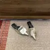 Hebilla de Metal Francesa Puntera de Acero Medias Zapatillas de Casa para Mujer Ropa de Exterior Nueva Colección Primavera/Verano 2026 Sandalias Mules sin Cierre Tacón Delgado