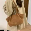 Bolsa Tote Saco Vintage de Grande Capacidade para Mulheres 2025 Inverno Nova Tendência Luxo Leve Estilosa Exquisite Bolsa de Ombro/Axila