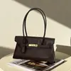Bolso de hombro tipo baguette de alta gama, estilo vintage, versátil para mujer, nueva colección 2026, simple y chic para ir al trabajo