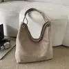 Bolsa Maillard de Veludo Camurçado Feminina 2026 Nova Tendência Outono Retrô Bolsa Tote para o Dia a Dia Bolsa de Ombro de Grande Capacidade