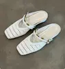 Mules Chuyuji de estilo retro francés para mujer que aumentan la altura, sandalias mule elegantes tejidas huecas para uso en exteriores