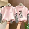 Camiseta de Manga Longa para Meninas Estilo Primavera/Outono 2026 Nova Camada de Base Estilosa para Crianças Top de Algodão Puro Top Falso Duas Peças