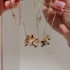 Lujo Ligero Exquisito y Costoso Pendientes Collar de Lazo Plisado Diseño Nicho Femenino Dulce y Gentil Accesorios Elegantes