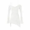 Camiseta Sexy Estilo Puro Deseo Ligeramente Transparente de un Solo Hombro y Manga Larga para Mujer Principios de Otoño Blanca Cintura Adelgazante Longitud Midi