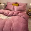 Conjunto de quatro peças de leite veludo espesso de inverno, conjunto de três peças de flanela, lençol e capa de edredom, antiestático para dormir nu, impressão e tingimento reativos