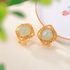 Pendientes Yilu Silver S925 de plata esterlina chapados en oro con jade hetiano de agua fina, vintage, auspiciosos, cuadrados, con clip para oreja de plata redonda.