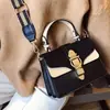 Bolso para Mujer 2026 Verano Simple y Elegante Nuevo Estilo Coreano Bolso Cuadrado Pequeño de Alto Valor con Bloques de Color Bolso de Hombro Cruzado Bolso Casual