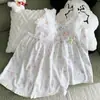 Conjunto de Pijama de Camisola y Shorts Estilo Deseo Puro para Mujer, Nuevo Verano 2026 Estilo Dulce de Crayon Shin-chan con Sujetador Incorporado, Conjunto de Ropa de Casa