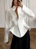 Elegante blazer feminino branco acinturado para moda transfronteiriça, design outono e inverno 2026, gola alta, terninho feminino evasê, vestuário feminino de alta qualidade