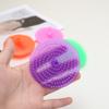 Peine de champú de plástico para el hogar con forma de ciruela, peine unisex para masaje de cabeza, anticaspa y antipicazón.