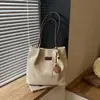 Nueva colección de invierno: bolso de hombro moderno y minimalista, gran capacidad, adecuado para estudiantes, para ir al trabajo y para el uso diario; bolso estilo retro