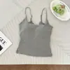 Camisola sexy de renda com retalhos e costas abertas para mulheres com bojos embutidos, adequada para uso interno e externo, top justo com lindo design nas costas
