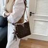 Bolso de Mano de Alta Gama Estilo Francés Transfronterizo para Mujer, Bolso Cubo de Hombro con Monograma en Forma de V de Lujo Ligero, Bolso Cruzado Popular para Salidas