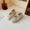 Zapatos Deportivos de Cuero para Niños Otoño Nuevo Estilo Moño Zapatos Individuales para Niñas 2026 Zapatos de Princesa Zapatos Casuales con Pedrería para Niños