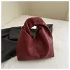 Bolsa de Hombro y de Mano Informal Retro Gran Capacidad Popular Otoño e Invierno 2025 Simple Color Sólido Estilo Extranjero Tejida