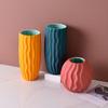 Vaso Cerâmico Molandi Amarelo Verde Vermelho de Luxo Simples Vaso de Flores Decorações Suaves para Casa Artesanato de Modelo de Casa