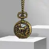Reloj de Bolsillo Pequeño Hueco Doce Constelaciones Venta al por Mayor Collar Vintage Versátil Colgante Reloj con Tapa de Constelación de los 12 Zodiacos Fábrica Cuarzo