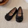 Zapatos infantiles estilo coreano 2026, nuevos zapatos de piel brillantes de princesa para primavera y otoño para niñas, elegantes mermaids planos para niñas pequeñas