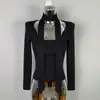 Camisa Básica Slim-Fit 2024 Primavera/Verão Novo Estilo Simples Versátil Estilo Americano Garota Picante Top de Tricô com Gola Quadrada e Fita para Mulheres