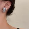 Aretes de diseño de ramo romántico francés de alta gama con perlas de piedra blanca, temperamento femenino, nicho único, accesorios de celebridad de internet, aretes