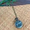 Tapa abatible tallada estilo retro Reloj de bolsillo grande de los doce signos del zodíaco Estilo étnico Diseño nostálgico Reloj de cuarzo luminoso Joyería de nicho