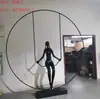 Lámpara de escultura abstracta de bola de personaje Lámpara de sala de exposiciones lámpara de oficina de ventas de hotel Lámpara de decoración artística lámpara de león lámpara de pie con forma humana
