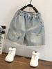 8226 Pantalones Cortos de Mezclilla para Niños y Niñas 2026 Nuevo Estilo Moda Coreana Infantil Pantalones Cortos de Longitud a la Rodilla Rotos Estilo Coreano para Niños Pantalones de Longitud Media