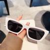 Gafas de sol de estilo europeo y americano con montura pequeña y diseño de ojo de gato, modernas y avanzadas para hombre, gafas de sol de estilo cibernético para celebridades, gafas retro personalizadas con diseño transfronterizo para mujer.