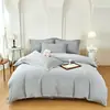 Conjunto de Quatro Peças Bordado Liso de Luxo Leve, Capa de Edredom de Tecido com Textura Delicada, Conjunto de Roupa de Cama para Casa para Pousadas e Hotéis