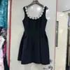 Vestido Corto Sin Espalda de Moda Estilo Europeo y Americano Nanyou Vestido sin Mangas con Cintura Ajustada y Pedrería Hecho a Mano de Lujo Ligero Australiano