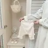 Camisola Bonita para Niñas de Primavera y Verano 2026 Nuevo Estilo Ropa de Bebé Diseño Coreano Elegante Top con Parches de Encaje