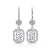 Pendientes Inteligentes de Gema de Color Brillante Corte Flor de Hielo Venta Caliente Transfronteriza Europeos y Americanos Pendientes de Diamante de Alto Carbono de Moda Entrega en Vivo