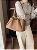 Bolso tote de alta gama, gran capacidad, estilo vintage con un diseño minimalista, perfecto para uso casual, ir al trabajo y versátil como bolso de hombro