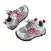 Zapatos de papá retro de estilo coreano con bloques de color para niños, nuevo modelo de otoño 2026, zapatos deportivos transpirables antideslizantes para exteriores para niños mayores