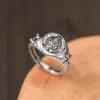 Anel Masculino Prata Tailandesa Imitação, Anel Aberto Mãos em Oração Retro Personalizado, Anel Criativo de Bênção, Joia da Moda em Prata Tailandesa