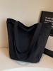 Bolsa Tote de Nylon Sólido Transfronteiriça Grande Capacidade Simples Casual Trabalho Deslocamento Bolsa de Ombro Estilo Japonês Bolsa Balde de Axila