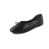 Sapatilhas Femininas de Couro Baixas Novo Estilo Outono Couro Genuíno Versão Coreana Cor Sólida Confortáveis Cano Baixo Corte Baixo Sapatos de Vovó para Mulheres