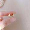 Pendientes de mariposa sencillos y exquisitos con baño de oro de 18 quilates en plata S925, pendientes pequeños para mujer, pendientes de diseño fresco que combinan con todo.