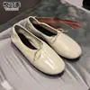 Sapatilhas estilo balé em couro genuíno para mulheres, novo modelo outono 2026, mocassins slip-on Mary Jane confortáveis de sola macia