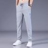 Calça Elástica de Seda Gelada de Verão Masculina Secagem Rápida Fina Respirável Marca Tendência Reta Solta Esportiva Casual