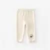 [No hay devoluciones ni cambios] Leggings lisos para niña 2026 Nuevos pantalones para bebé de primavera y otoño con flores aplicadas y encaje de seda