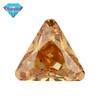 Huagang Gem Deep Champagne Triângulo Chanfro Zircão Pedra Nua Triângulo Invertido Deep Champagne Zircônio Anel CZ Artificial