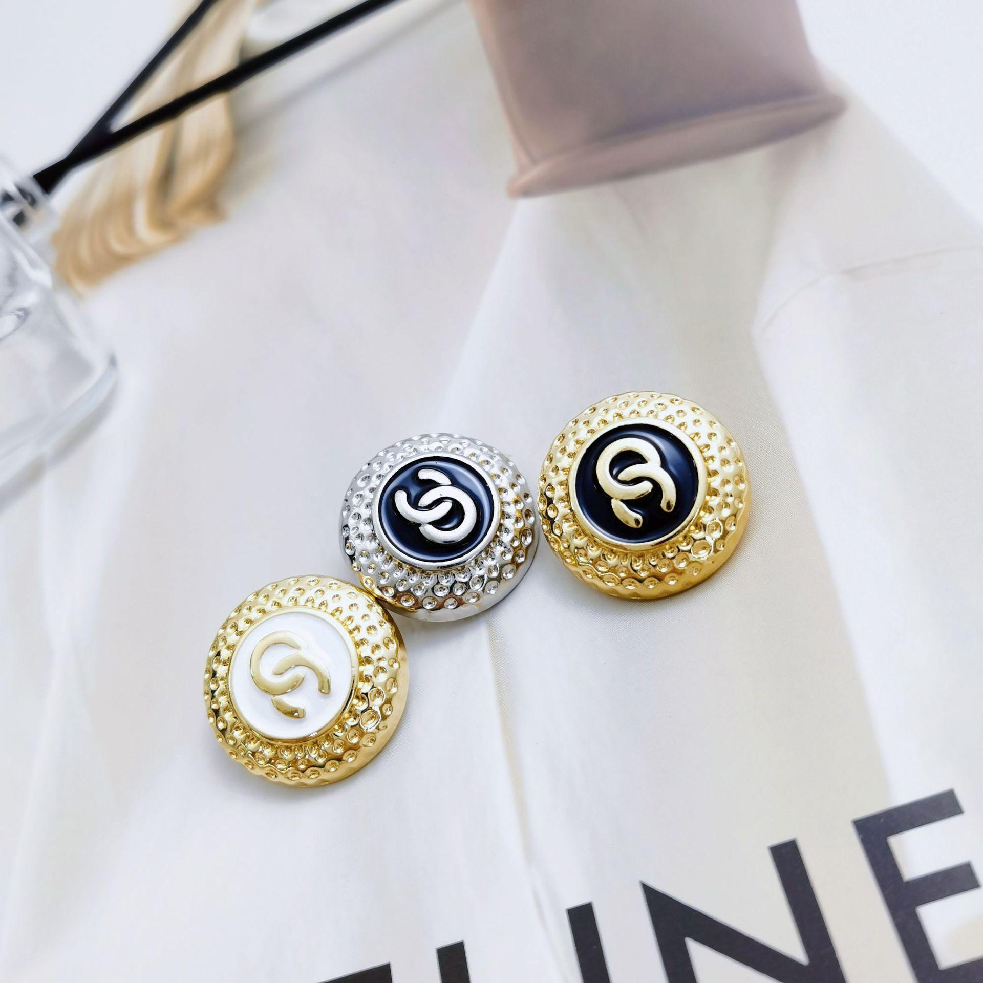 4c4cb8e5db9ff80318b823662d3e92