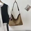 Bolsa de Palha Tecida Cor Sólida para Mulheres 2026 Verão Nova Moda Grande Capacidade Bolsa de Ombro Tecida Bolsa Tote para o Dia a Dia Bolsa Saco