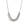 Moda Europea y Americana Diseño Sencillo de Nicho Colgante Explosivo para Collar Acero Inoxidable Chapado en Oro de 18K Colgante en Forma de Arco V Cadena Hueso de Serpiente para Mujer