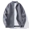 Nuevo suéter cárdigan casual de moda para otoño e invierno, suéter de punto para hombre, color liso, engrosado, chaqueta con cuello alto