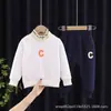 Traje de invierno para niños y niñas, nuevo, con felpa, para bebés de 0 a 3 años, ropa infantil, engrosado, otoño e invierno, estilo extranjero, ropa de moda