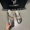 Mules de Plataforma Baixa Slip-On da Moda para Mulheres 2026 Primavera e Outono Novo Estilo Sandálias Elegantes com Tira de Strass